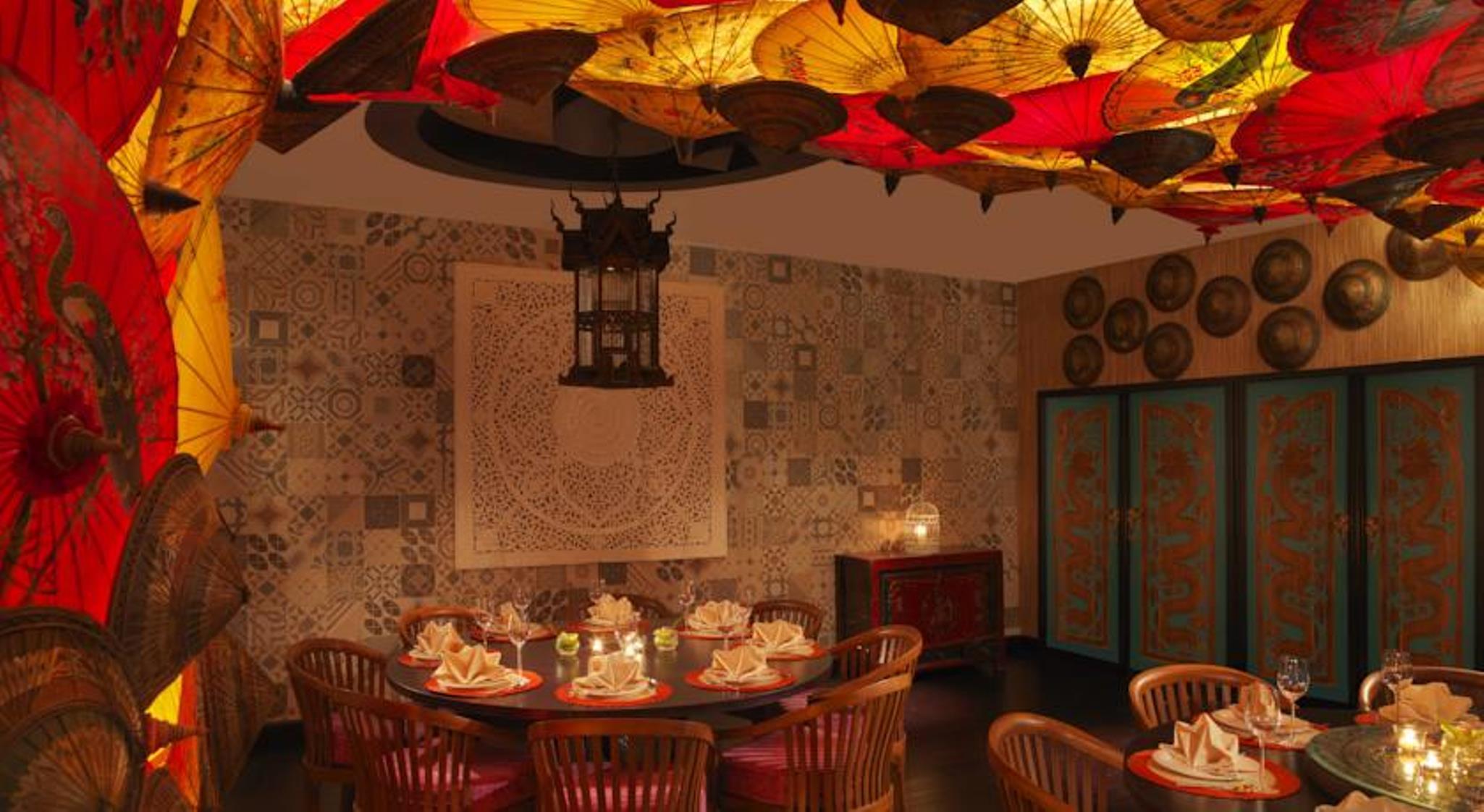 Anantara The Palm Dubai Resort Esterno foto The interior of the restaurant