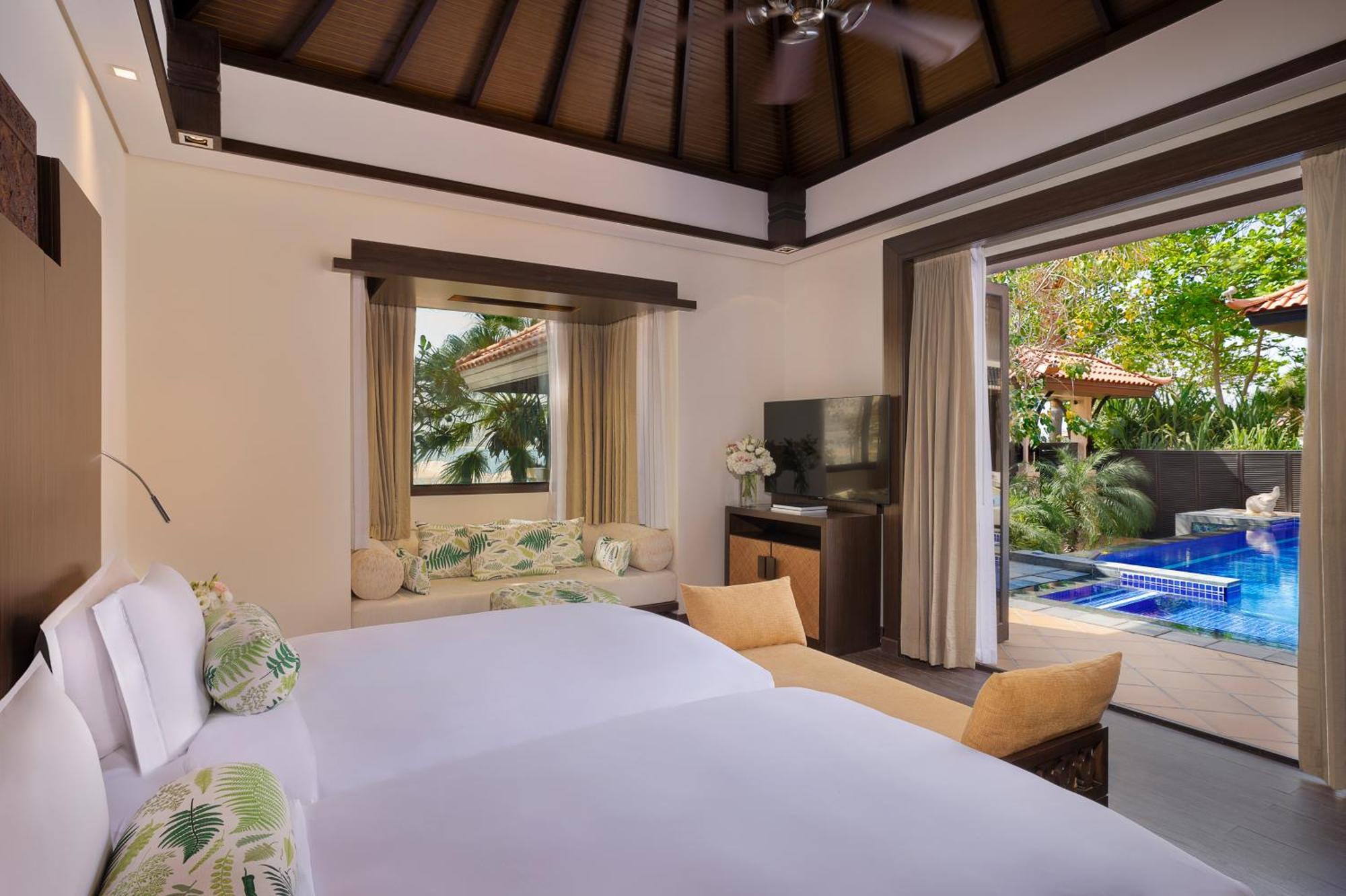 Anantara The Palm Dubai Resort Esterno foto A bedroom at the resort
