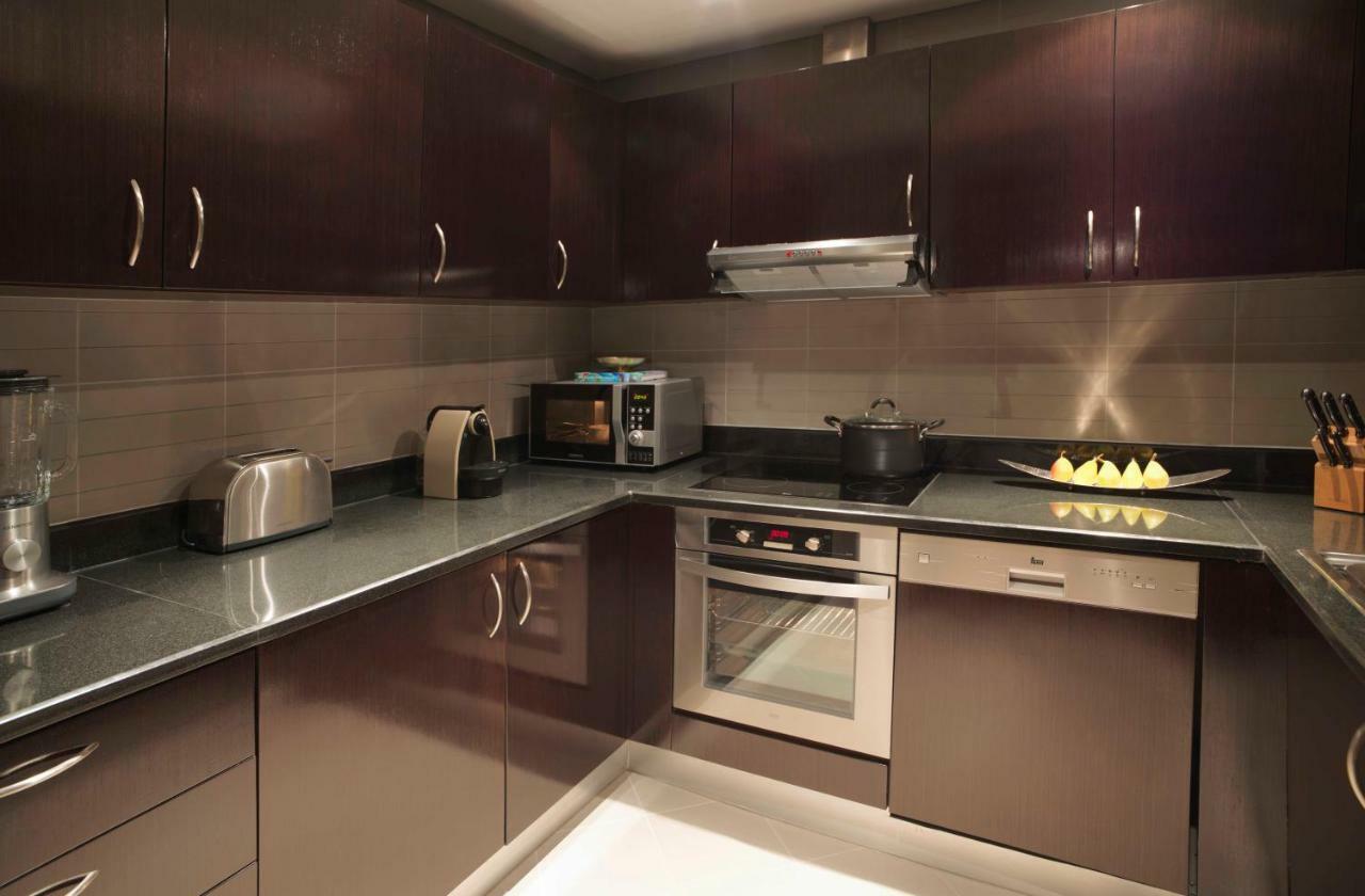 Anantara The Palm Dubai Resort Esterno foto A modern kitchen